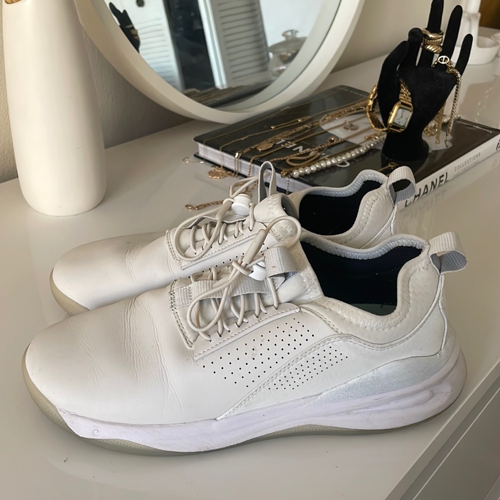 Clove Nursing Shoe WOMEN'S BRILLIANT WHITE CLOVE CLASSIC